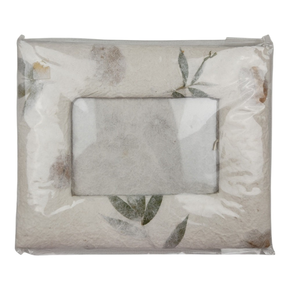 Handmade Mulberry Paper Picture Frame 4x6 Cream Botanical Leaf Pressed Flowers